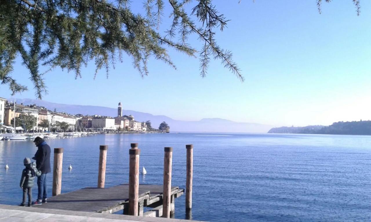 Monte Maino Bed & Breakfast เดเซนซาโนเดลการ์ดา ภายนอก รูปภาพ