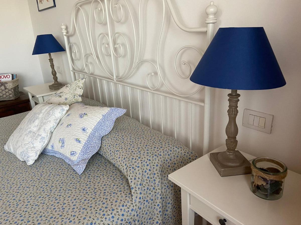 Monte Maino Bed & Breakfast เดเซนซาโนเดลการ์ดา ภายนอก รูปภาพ