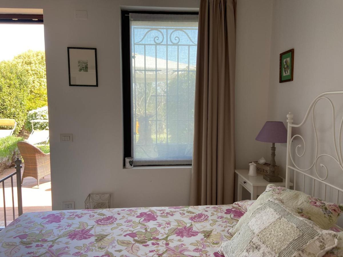 Monte Maino Bed & Breakfast เดเซนซาโนเดลการ์ดา ภายนอก รูปภาพ